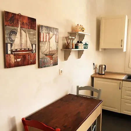 Iria's House בית נופש