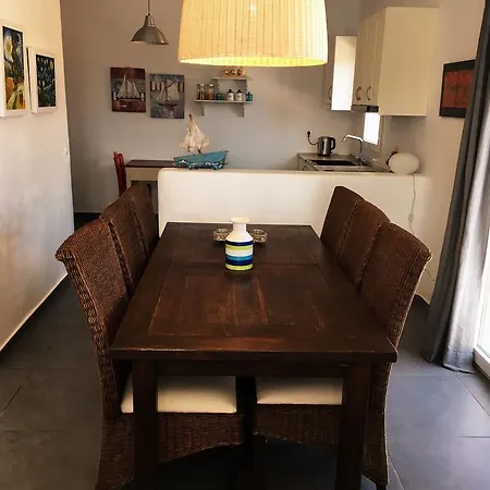 Prázdninový dům Iria's House Merchia Beach