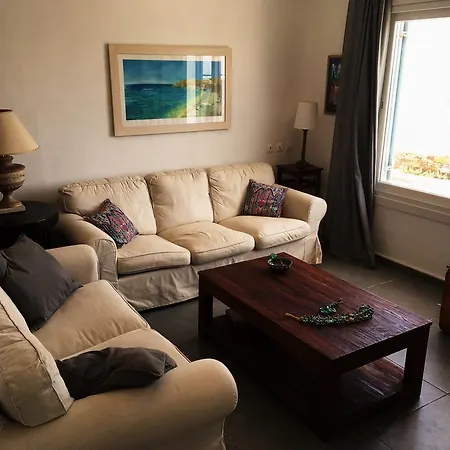 Iria's House בית נופש Merchia Beach